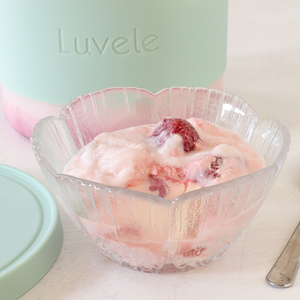 Mixed berry homemade yogurt